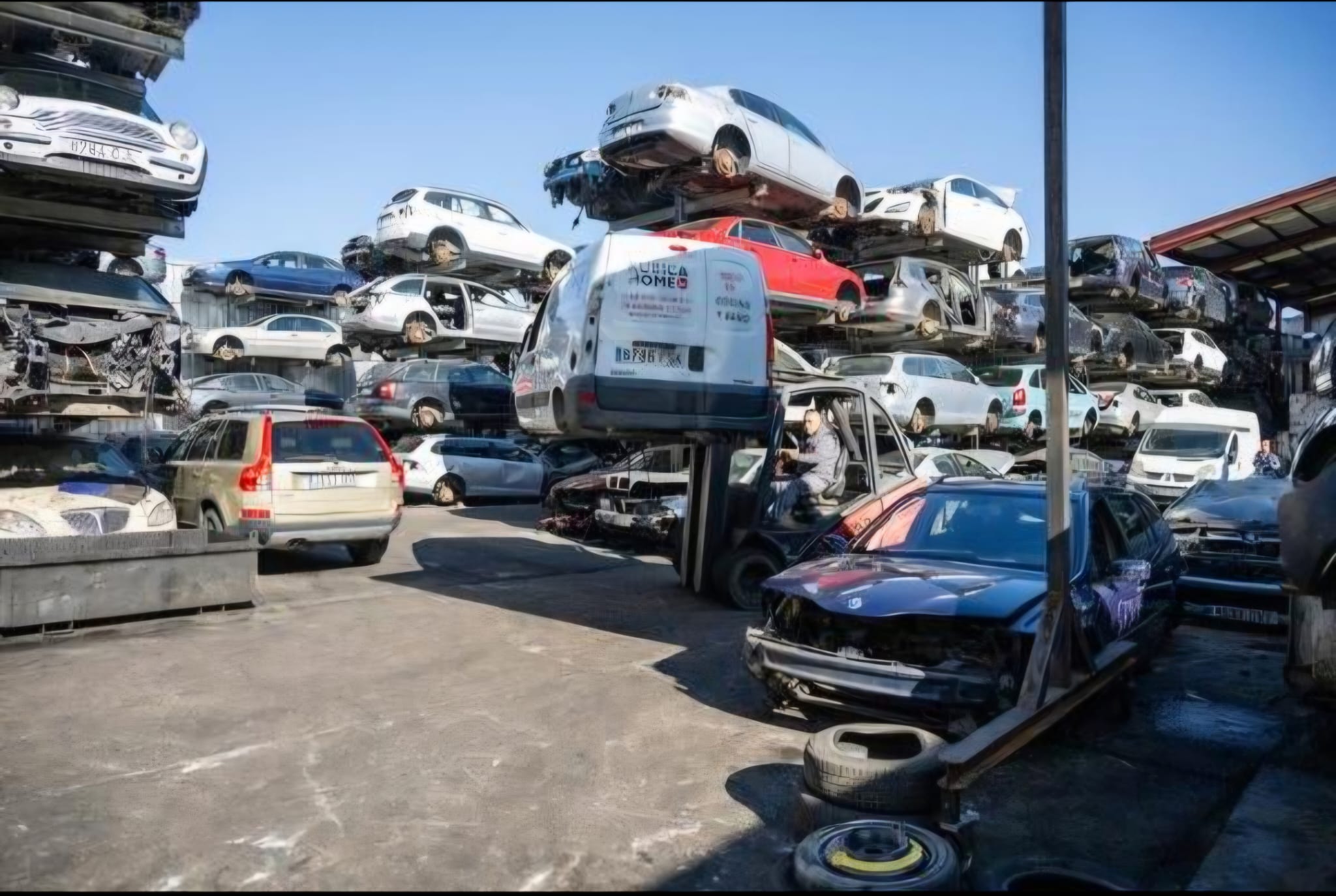 Almac&eacute;n de coches comprados en Alicante provincia